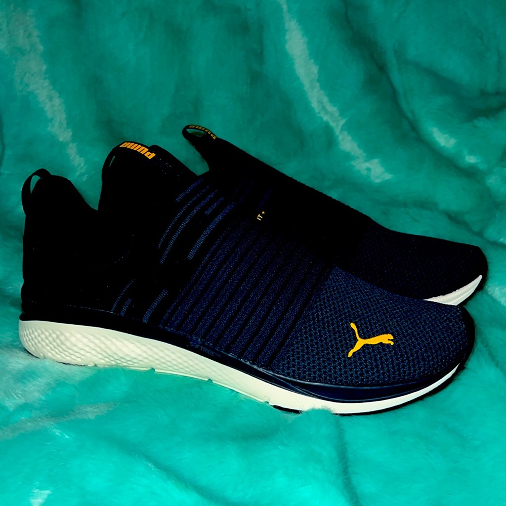 New Puma slip on sneakers size:13. Color: navy/white.